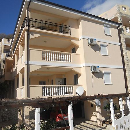 Apartments Papillon Podgorica Buitenkant foto