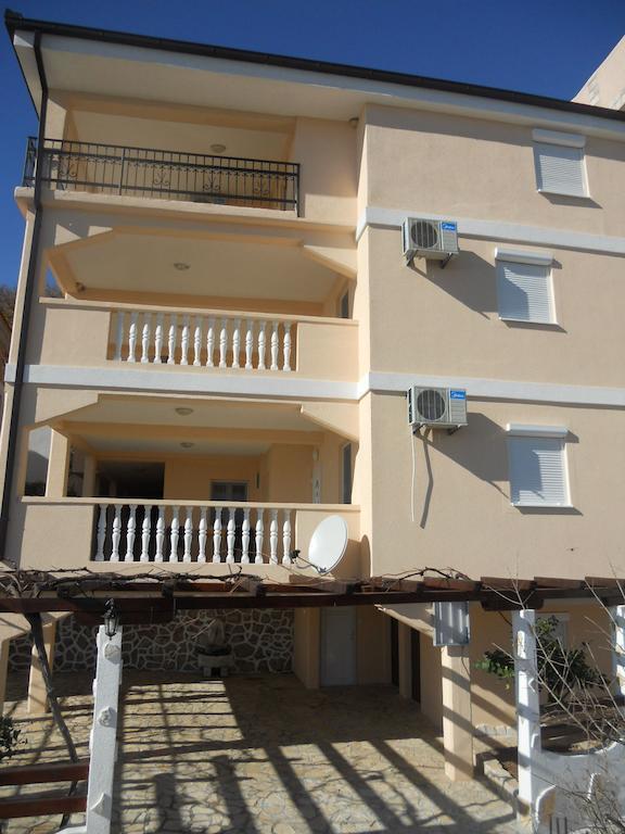Apartments Papillon Podgorica Buitenkant foto